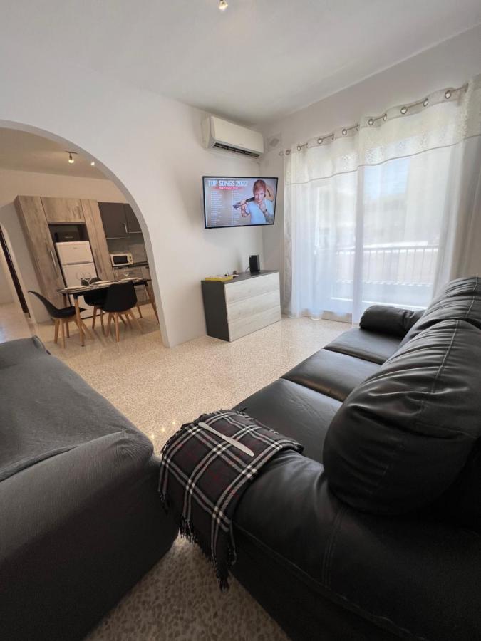 Modern Economy 2 Bedroom Apartment เซนต์พอลส์เบย์ ภายนอก รูปภาพ